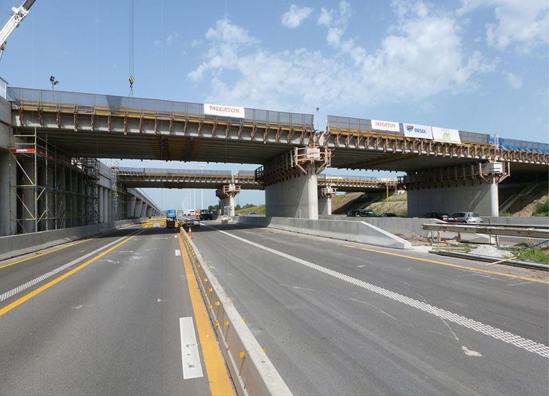 Betonbouw op de weg